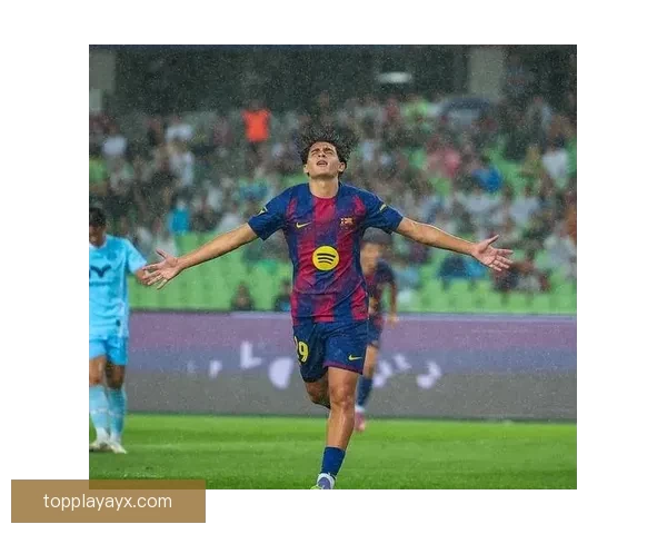 拉什福德场均2.8球突破第300球成就 打破弗里克治下巴萨防线